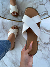 Load image into Gallery viewer, Callie Sandal- White
