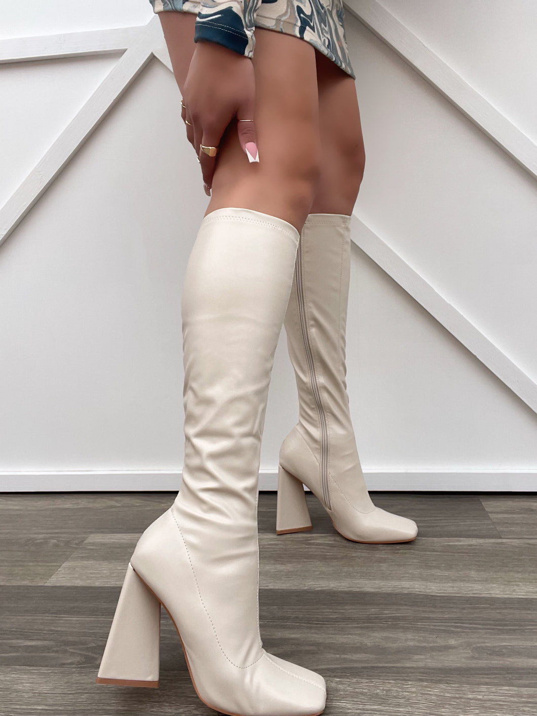 Amara boot- Bone