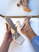 Load image into Gallery viewer, Ciera Heels- Clear/nude

