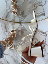 Load image into Gallery viewer, Skye Heel- White
