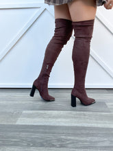Load image into Gallery viewer, Melina Thigh Boot- Brown
