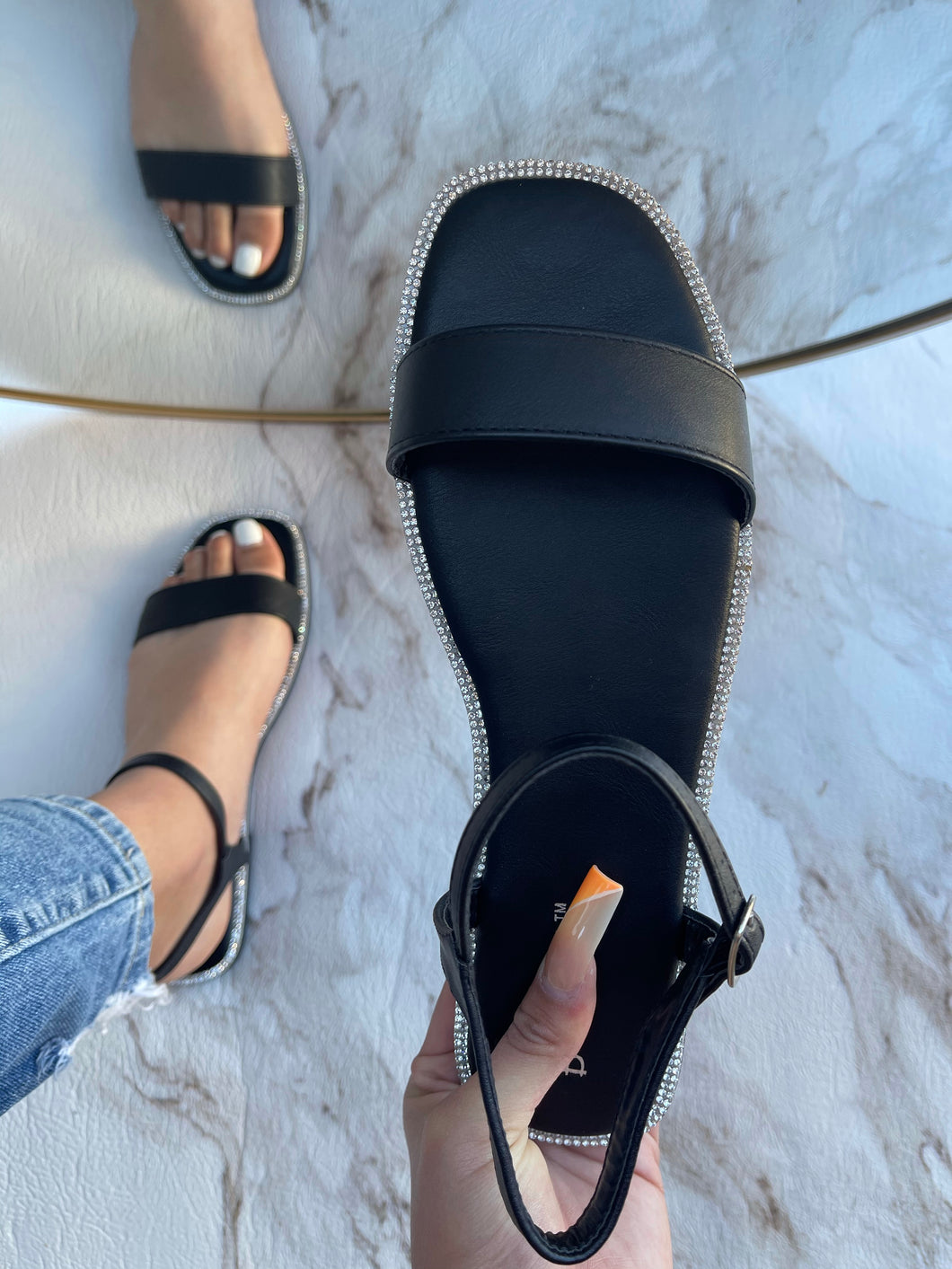 Nya Sandal-Black