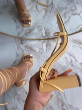 Load image into Gallery viewer, Miami Heel- Yellow

