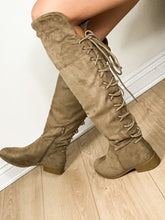 Load image into Gallery viewer, Camila Lace up Boots
