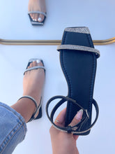 Load image into Gallery viewer, Ester Sandal- Black

