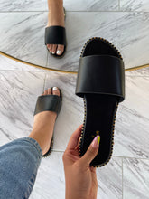 Load image into Gallery viewer, Jasmin Sandals - Black
