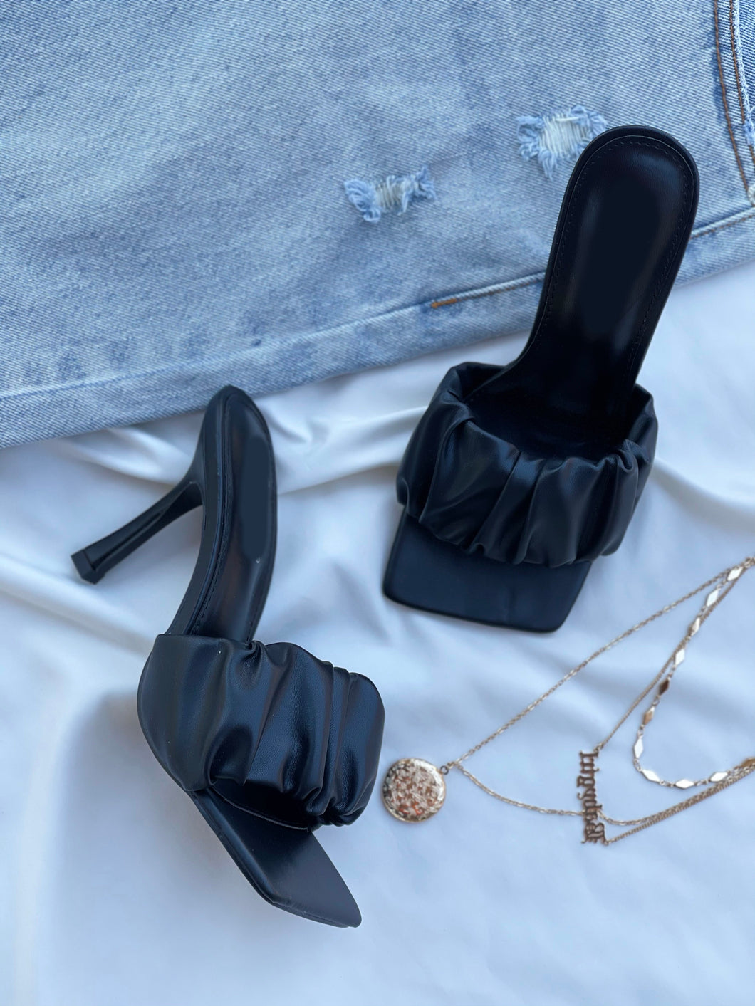 Vivi Heel- Black