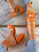 Load image into Gallery viewer, Alexa Heel- Orange
