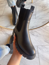 Load image into Gallery viewer, Jazzy Bootie- Black
