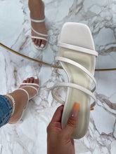 Load image into Gallery viewer, Niki Heels- Off White
