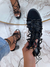 Load image into Gallery viewer, Zoya Platform- Black
