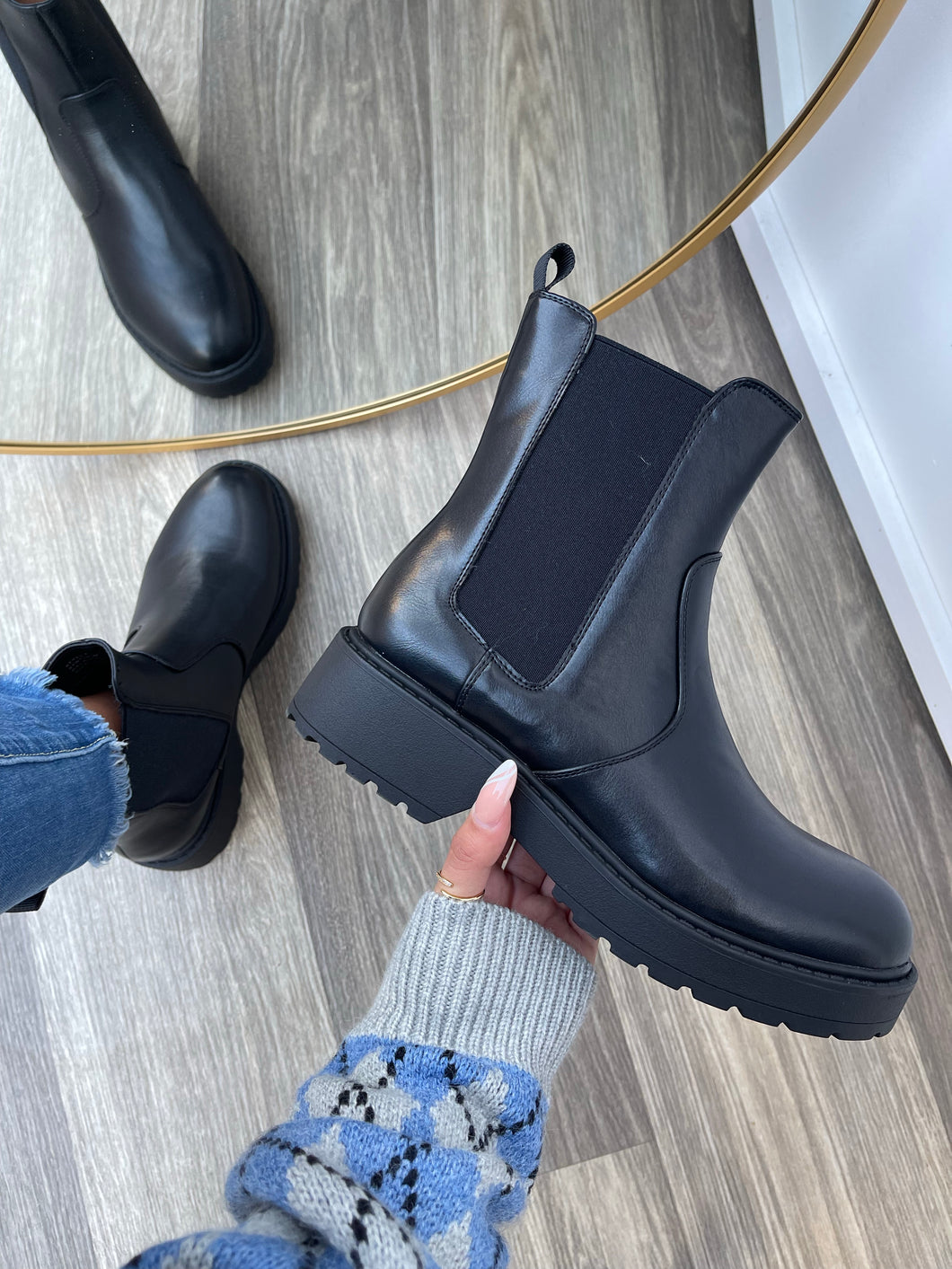 Chase Bootie- Black